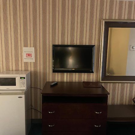 Dollinger'S Motor Inn Albion Экстерьер фото