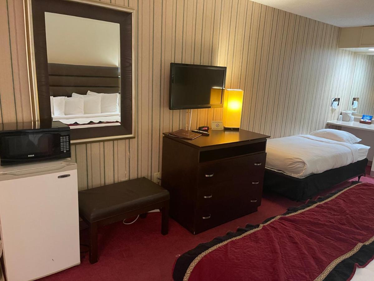 Dollinger'S Motor Inn Albion Экстерьер фото